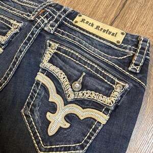 Rock Revival May Skinny Cut-Off Denim Shorts Size 29